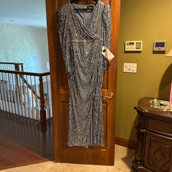 Mac Duggal Sequin Long Sleeve Sheath Gown - Picture 7 of 10